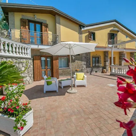 Villa Costanza Sorrento B&B-3